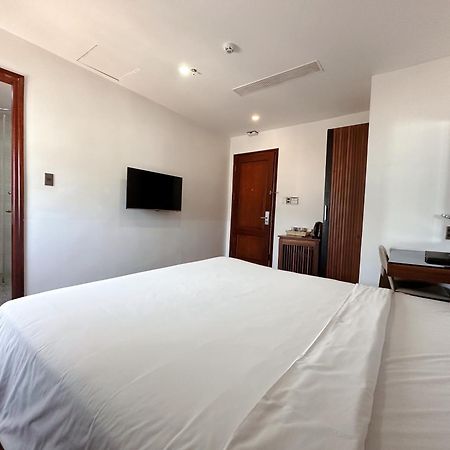 Alisia Beach Hotel Дананг Экстерьер фото